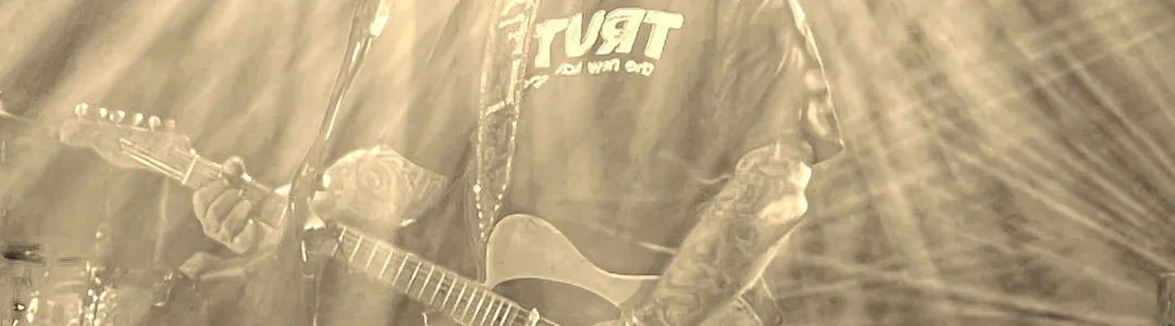 Aaron Lewis